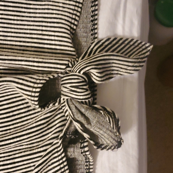 Cap sleeve stripped cotton blouse - Picture 5 of 6